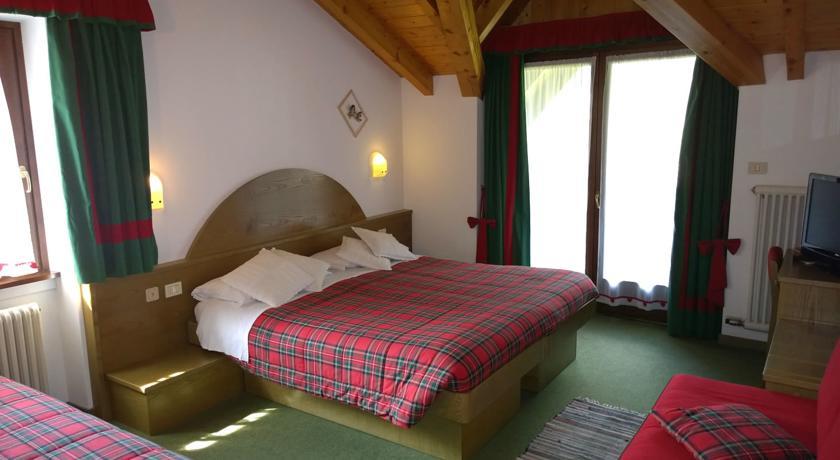 La Felce Bed & Breakfast Carisolo Bilik gambar