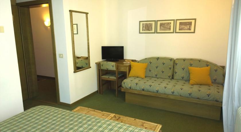 La Felce Bed & Breakfast Carisolo Bilik gambar