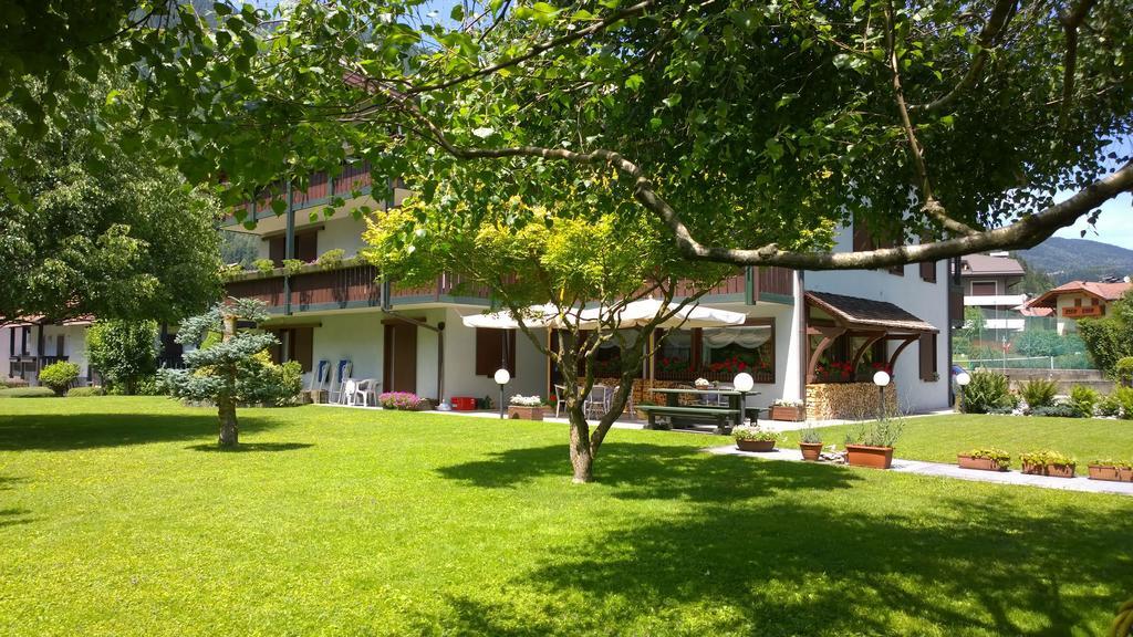 La Felce Bed & Breakfast Carisolo Luaran gambar